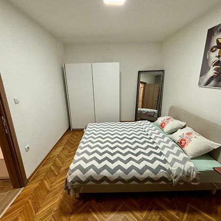 Apartment Milos Belgrado Exterior foto